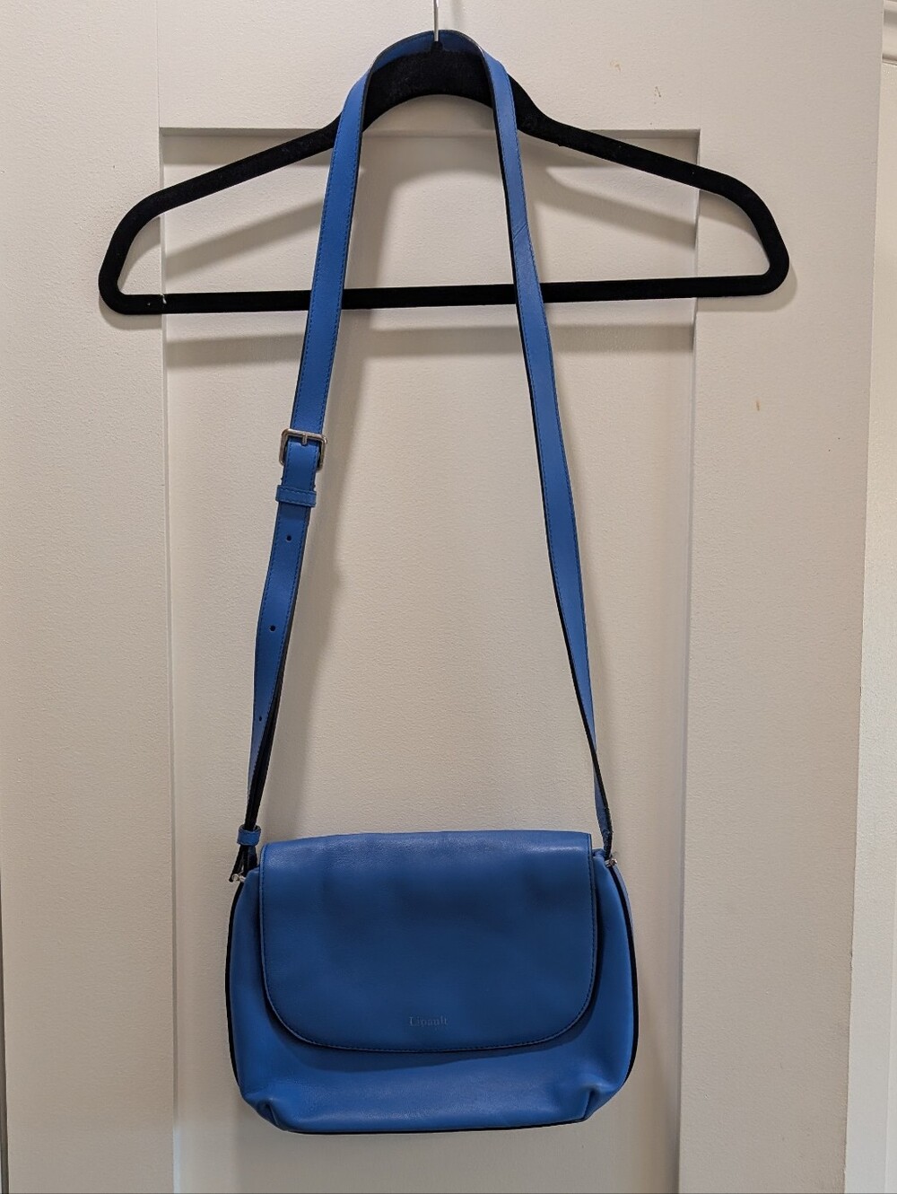 100% Lamb Leather Purse.